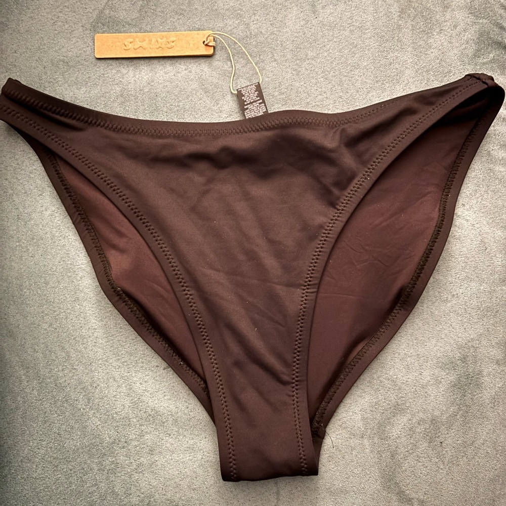 Skims bikini bottoms